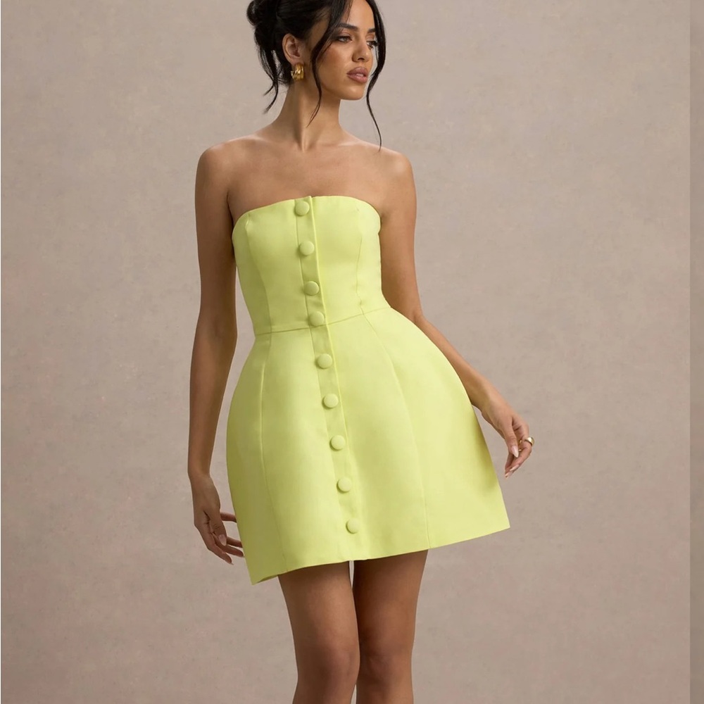 Elegant Cream Strapless Dress